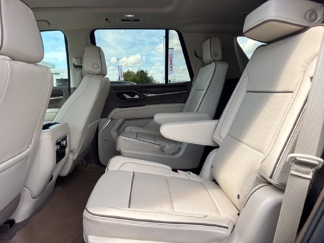 Used 2024 GMC Yukon Denali w/ Max Trailering Package AWD/4WD image 11