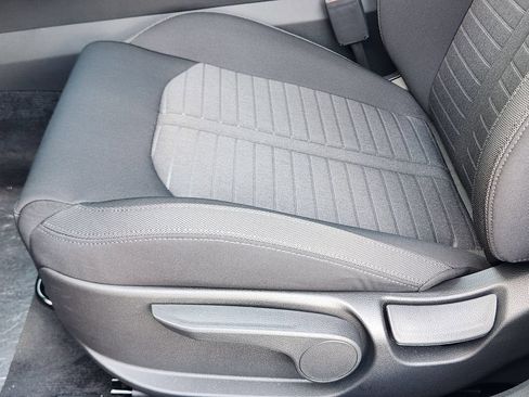 New 2026 Kia K5 LXS FWD image 17