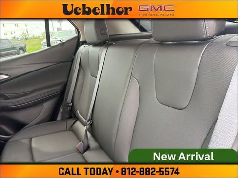 Used 2025 Buick Encore GX Sport Touring image 16