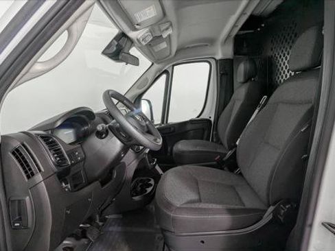 Used 2025 RAM ProMaster 2500 w/ U-Haul Equipment Group FWD image 14