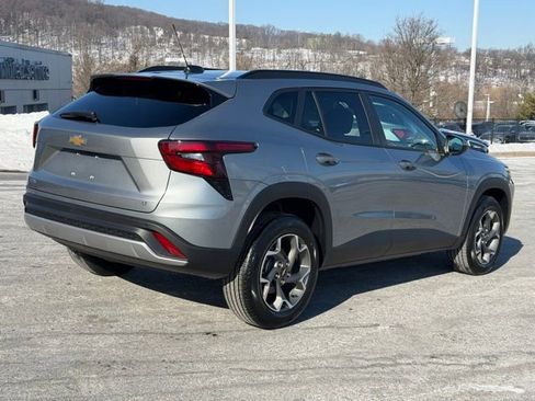 New 2026 Chevrolet Trax LT w/ Driver Confidence Package image 13