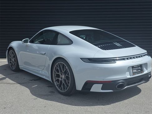 Used 2024 Porsche 911 Carrera S image 3
