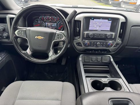 Used 2018 Chevrolet Silverado 1500 LT w/ All Star Edition AWD/4WD image 9