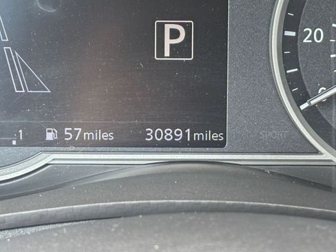 Used 2025 Nissan Versa SV FWD image 40