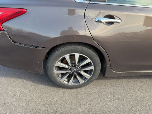 Used 2017 Nissan Altima 2.5 SV image 11