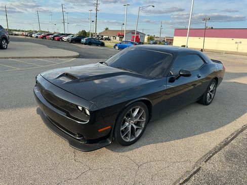 Used 2022 Dodge Challenger GT RWD image 5