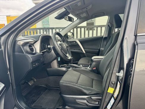 Used 2018 Toyota RAV4 LE w/ All Weather Liner Package AWD/4WD image 11