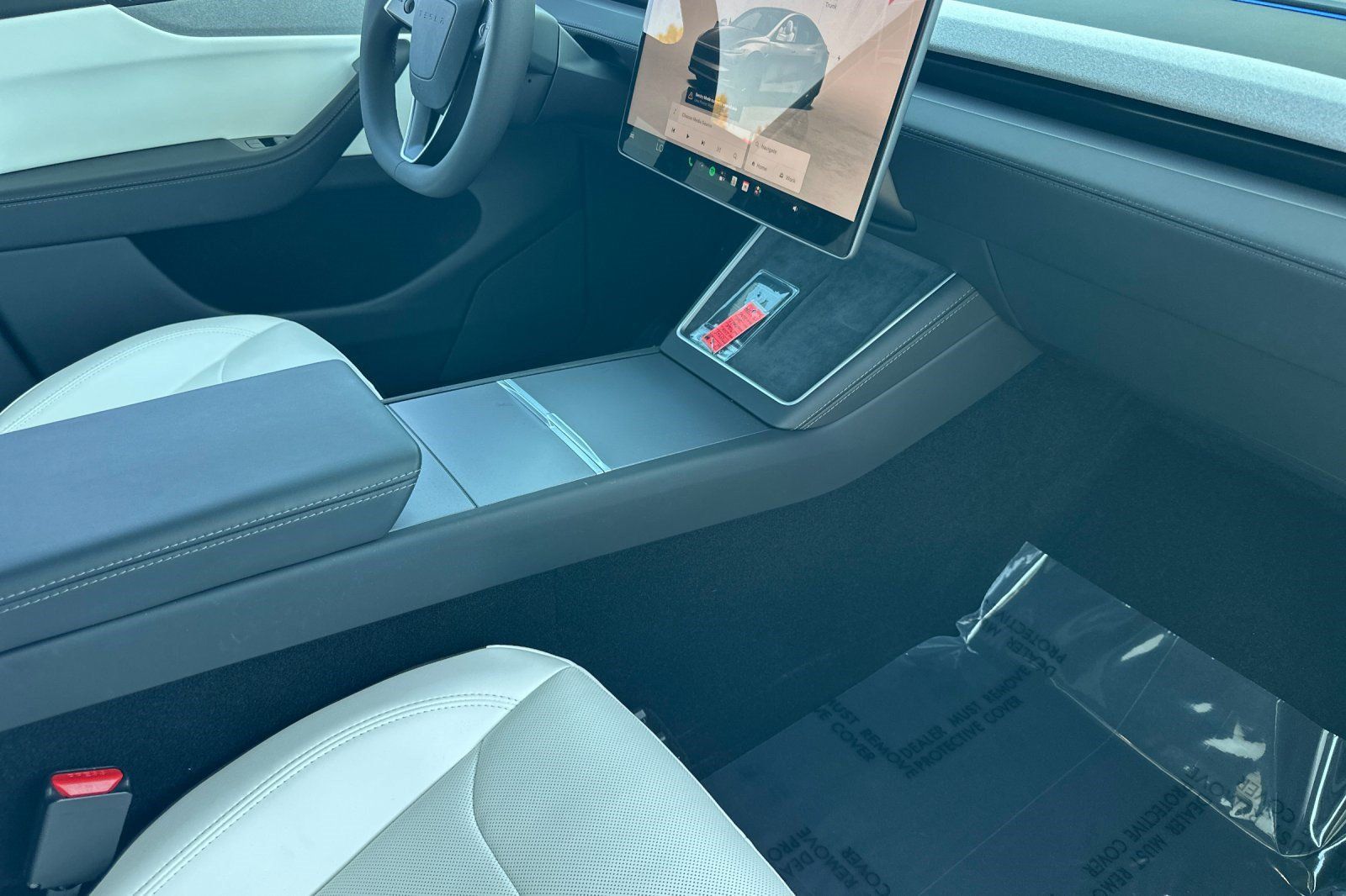 Used 2026 Tesla Model Y 2WD image 34
