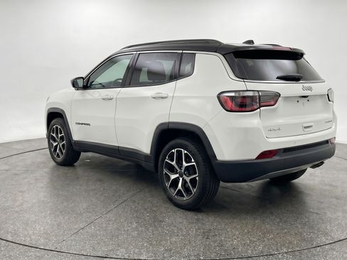 Used 2025 Jeep Compass Limited AWD/4WD image 6