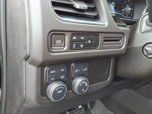 Used 2023 Chevrolet Tahoe RST w/ RST Performance Edition AWD/4WD image 7