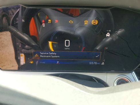 Used 2026 Chevrolet Trax LT FWD image 9