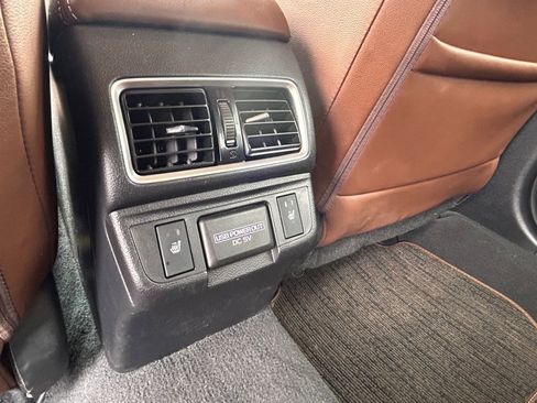 Used 2018 Subaru Outback 2.5i Touring AWD/4WD image 14