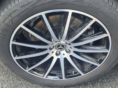 Used 2025 Mercedes-Benz GLS 450 4MATIC image 15