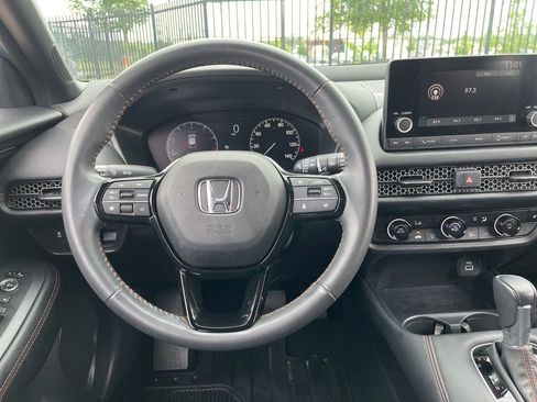 Used 2024 Honda HR-V Sport image 17