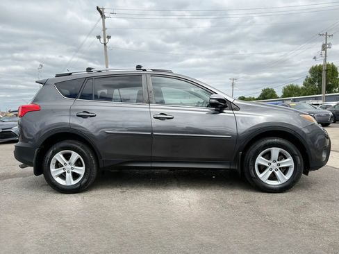 Used 2013 Toyota RAV4 XLE FWD image 3