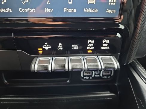 Used 2023 RAM 1500 Limited image 33