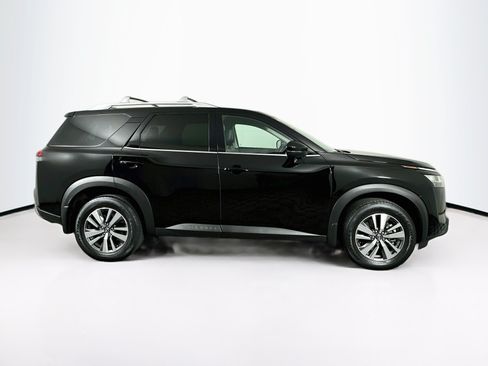 Used 2023 Nissan Pathfinder SL w/ Black Appearance Package AWD/4WD image 10