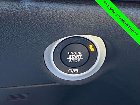 New 2026 Chrysler Pacifica Select image 20