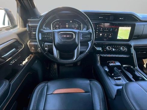 Used 2023 GMC Sierra 1500 AT4 w/ AT4 Premium Package AWD/4WD image 5