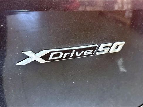 Used 2024 BMW iX xDrive50 w/ Premium Package AWD/4WD image 11