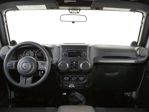 Used 2010 Jeep Wrangler Unlimited Sahara w/ Trailer Tow Group AWD/4WD image 7