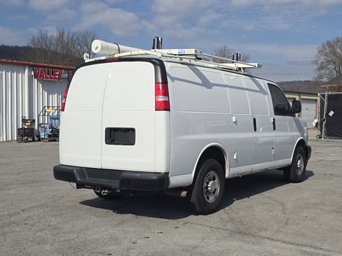 Used 2019 Chevrolet Express 2500 RWD 2500 135 w/ Communications Package image 5