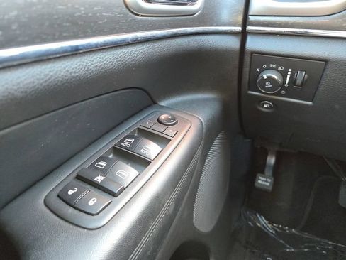 Used 2018 Jeep Grand Cherokee Limited AWD/4WD image 20