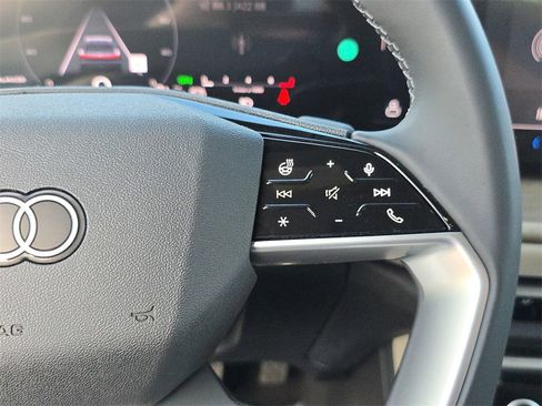 New 2025 Audi Q5 Prestige image 21