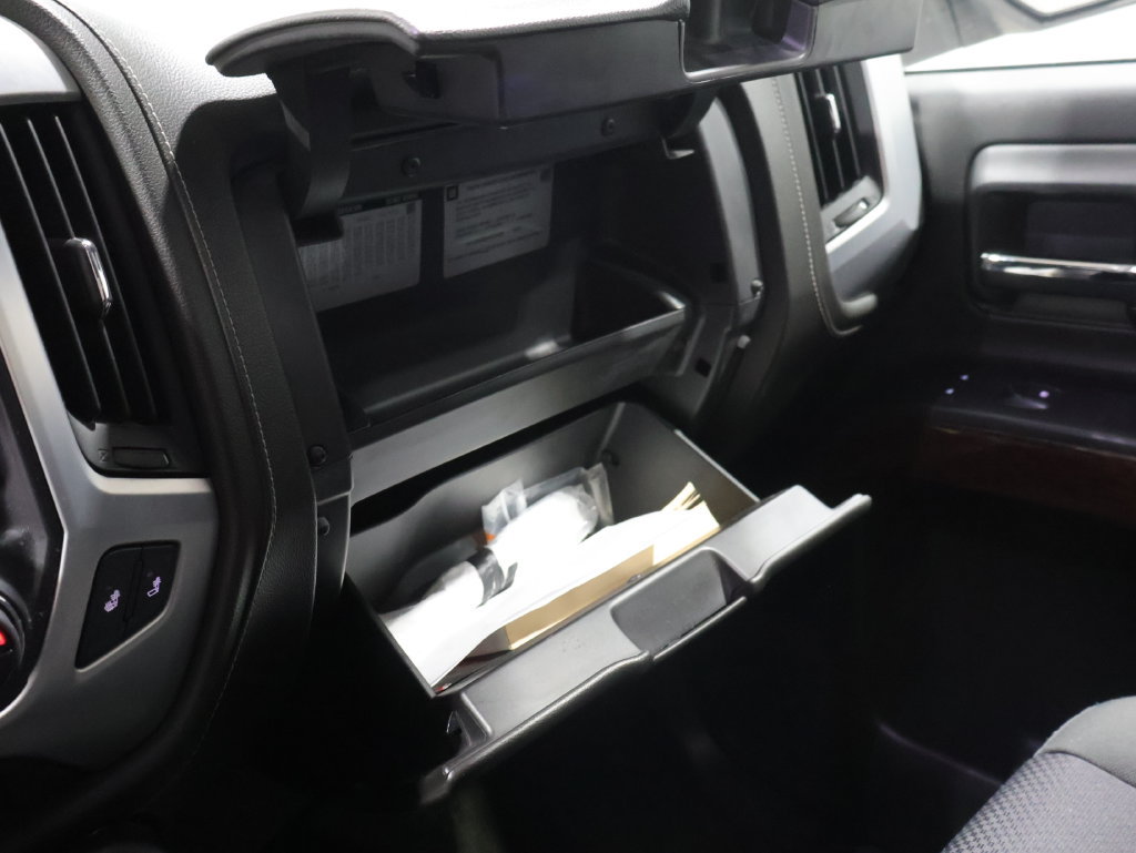Used 2015 GMC Sierra 1500 SLE w/ Carbon-22 Edition AWD/4WD image 31