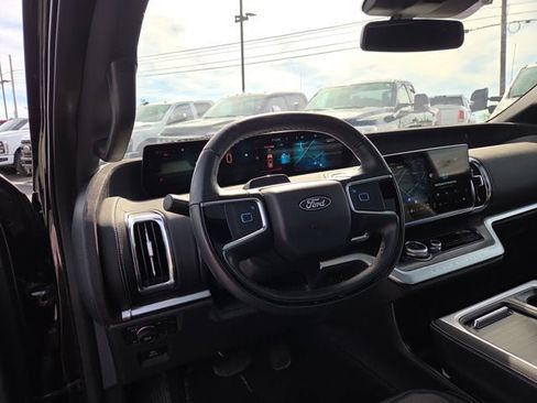 Used 2025 Ford Expedition Platinum w/ Stealth Performance Package AWD/4WD image 8