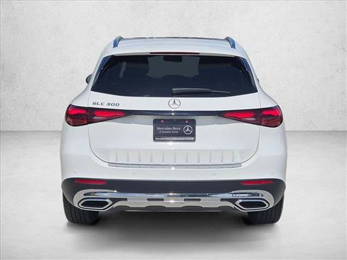 Certified 2026 Mercedes-Benz GLC 300 image 6
