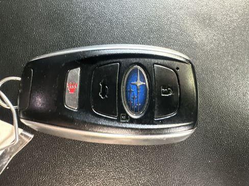 Used 2024 Subaru Forester Premium AWD/4WD image 28