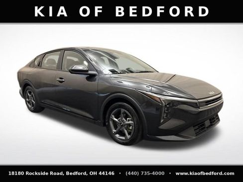 Certified 2025 Kia K4 FWD image 3