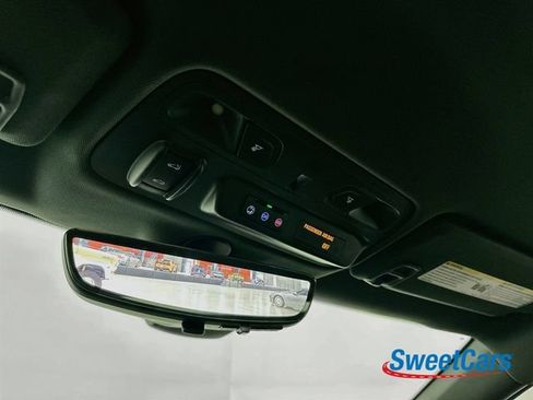 Used 2022 Chevrolet Camaro ZL1 RWD image 33