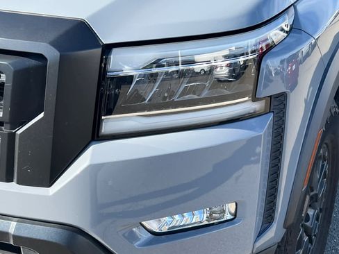 Used 2022 Nissan Frontier Pro-X w/ Pro-X Premium Package image 11