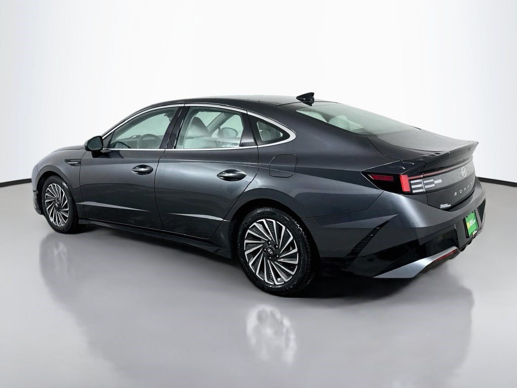 Used 2025 Hyundai Sonata SEL FWD image 7