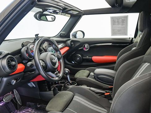 Used 2018 MINI Cooper John Cooper Works image 25