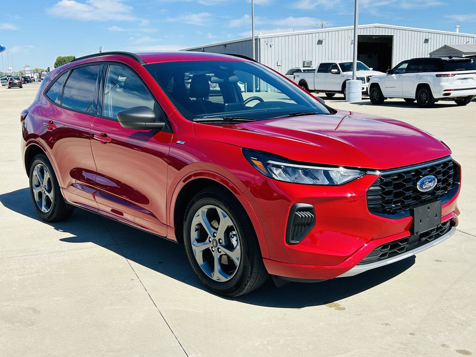 Used 2023 Ford Escape ST-Line w/ Equipment Group 301A FWD image 2