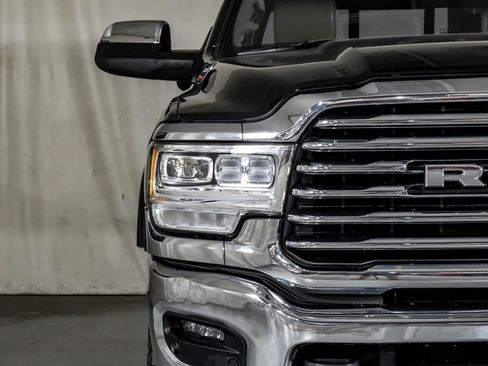 Used 2019 RAM 2500 Limited image 40