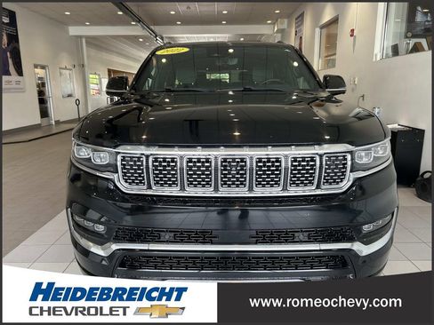 Used 2022 Jeep Grand Wagoneer Series II w/ Flexible Seating Group AWD/4WD image 47