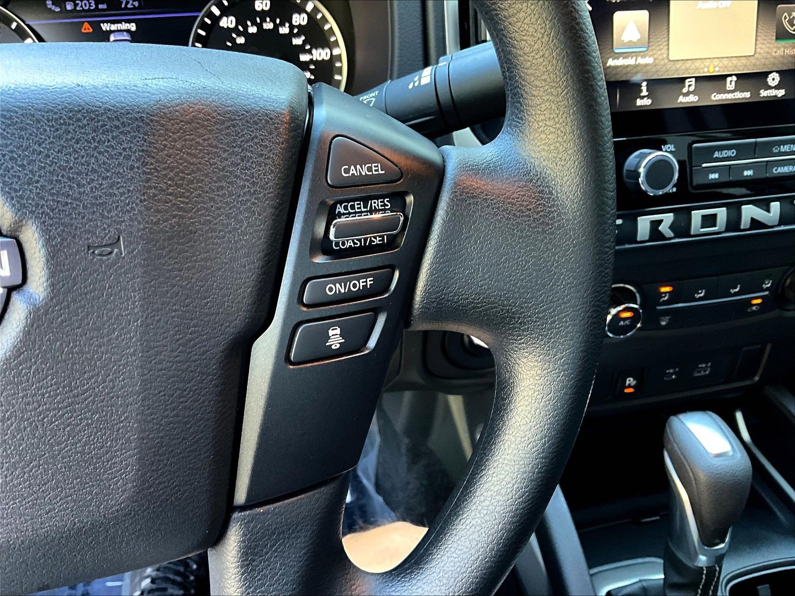 Used 2025 Nissan Frontier SV AWD/4WD image 13