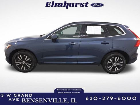Used 2023 Volvo XC60 B5 Core image 2