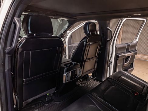 Used 2020 Ford F450 Platinum w/ FX4 Off-Road Package image 21