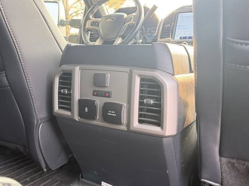 Used 2022 Ford F350 Lariat w/ Chrome Package AWD/4WD image 24