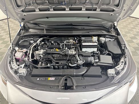 Used 2022 Toyota Corolla SE w/ SE Preferred Package FWD image 39