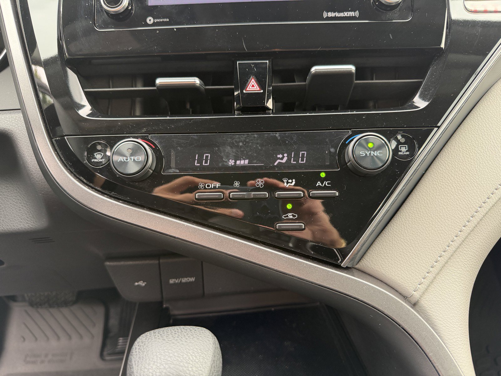 Used 2024 Toyota Camry LE FWD image 19