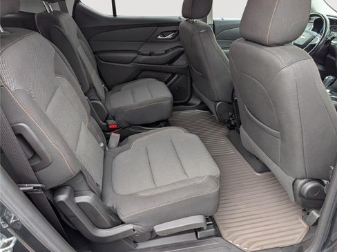 Used 2018 Chevrolet Traverse LT AWD/4WD image 11