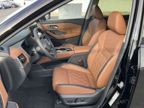 New 2026 Nissan Rogue Platinum w/ Platinum Premium Package image 10