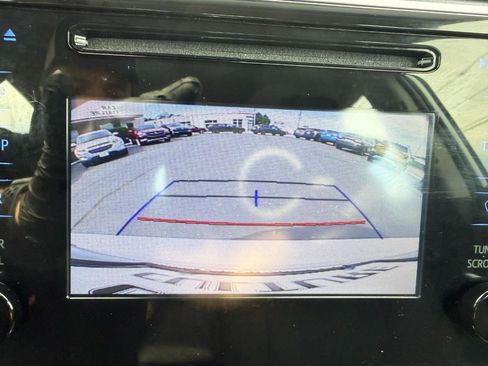 Used 2019 Toyota Corolla LE FWD image 43