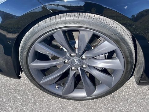 Used 2018 Tesla Model S 100D image 16